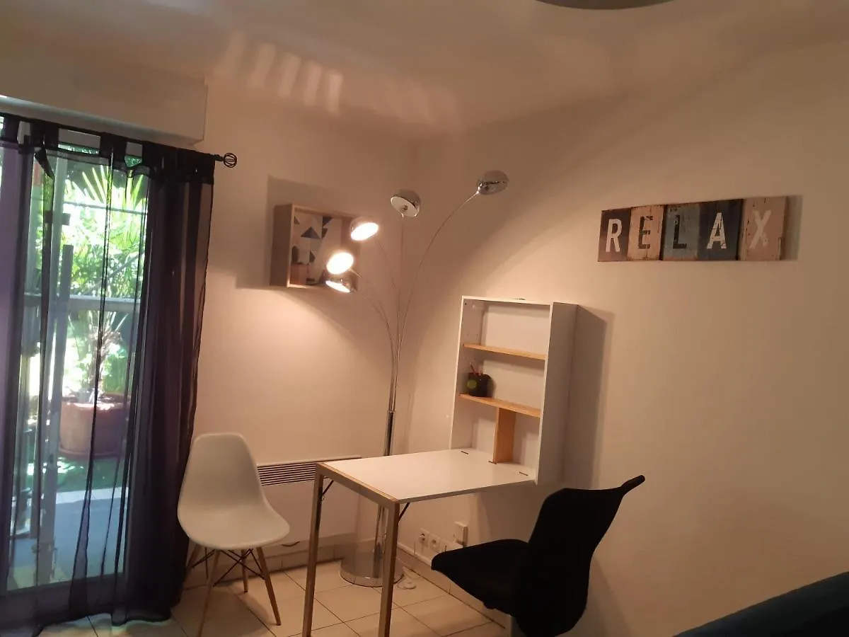 Apartment Appartement Type 2 En Rez De Jardin Bayonne
