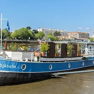 Peniche Djebelle Guest house