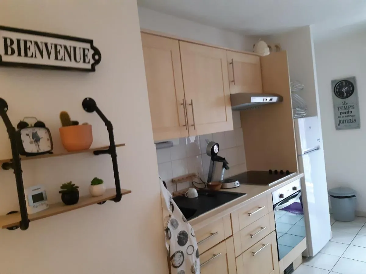 بايون Appartement Type 2 En Rez De Jardin